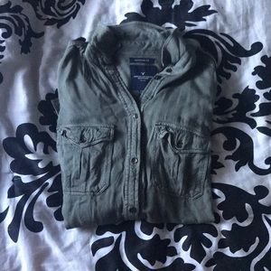 American Eagle Button Down